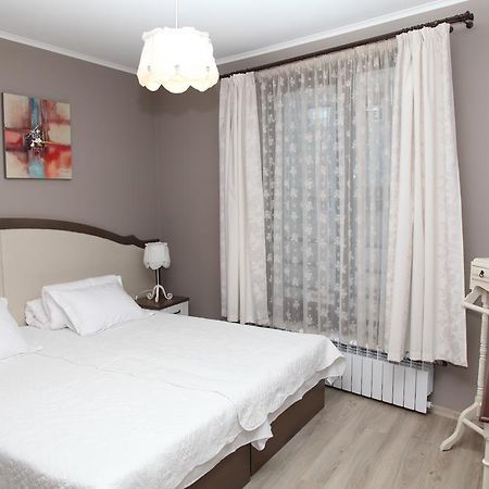 Apartment Retro 8 Dobritj Eksteriør billede